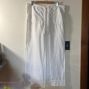 Moda International’s White Linen Pants